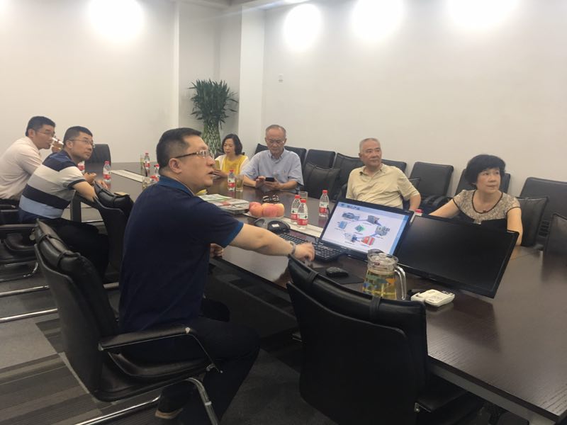 熱烈歡迎政協(xié)主席貢培興、新產(chǎn)業(yè)研究會副會長張建等一行參觀日聯(lián)科技